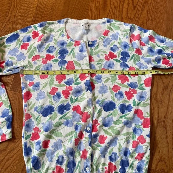 LL Bean Red and Blue Cotton Cardigan, Size M - Picture 4 of 10